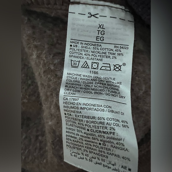 Old Navy Women's 1/4 Zip Cowl Neck
Pullover w. pockets - Picture 8 of 14